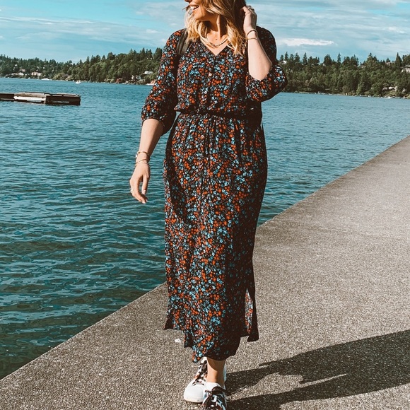 GAP Dresses & Skirts - 🕶️Navy Red Floral Print Button Down Maxi Dress Gap Size M Tall